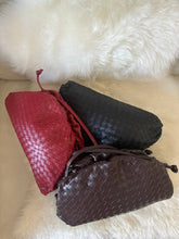 Cargar imagen en el visor de la galería, Bolso grande tejido de cuero genuino