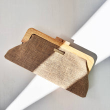 Cargar imagen en el visor de la galería, Clutch Sahara tostado