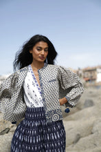 Cargar imagen en el visor de la galería, CHAQUETA FEDERICA