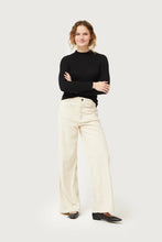 Cargar imagen en el visor de la galería, TOP CUELLO PERKINS