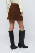 Cargar imagen en el visor de la galería, Falda corta WILD PONY