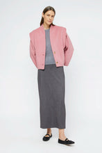 Cargar imagen en el visor de la galería, ABRIGO CORTO ROSA