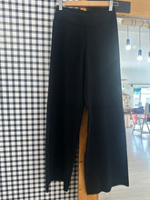 Cargar imagen en el visor de la galería, PANTALON PUNTO NEGRO
