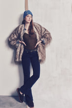 Cargar imagen en el visor de la galería, Nadia bootcut jeans 0056-0212991
