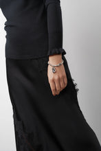 Cargar imagen en el visor de la galería, Bracelet with a decorative stone 0056-0346001-83
