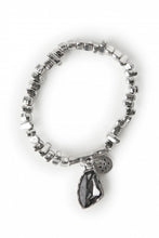 Cargar imagen en el visor de la galería, Bracelet with a decorative stone 0056-0346001-83
