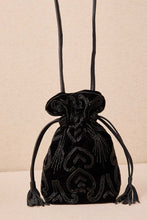 Cargar imagen en el visor de la galería, BOMBONERA
