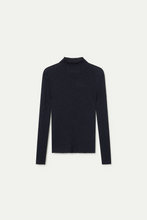 Cargar imagen en el visor de la galería, Top de punto canalé cuello perkins Navy Blue
