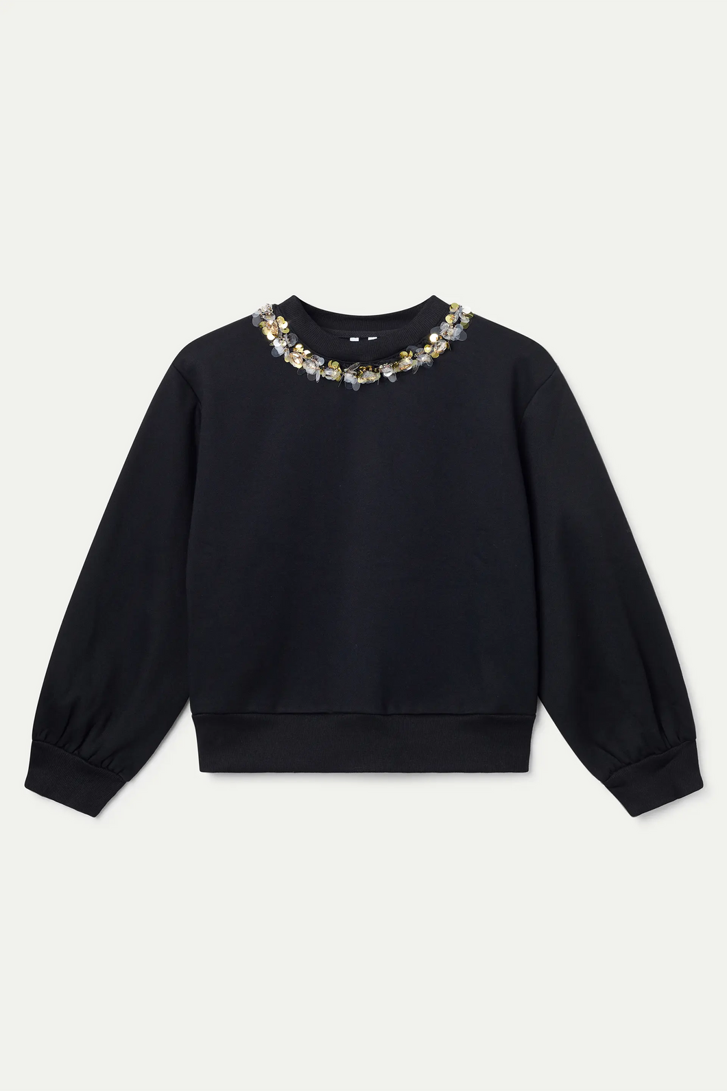 Sudadera negra con cuello joya