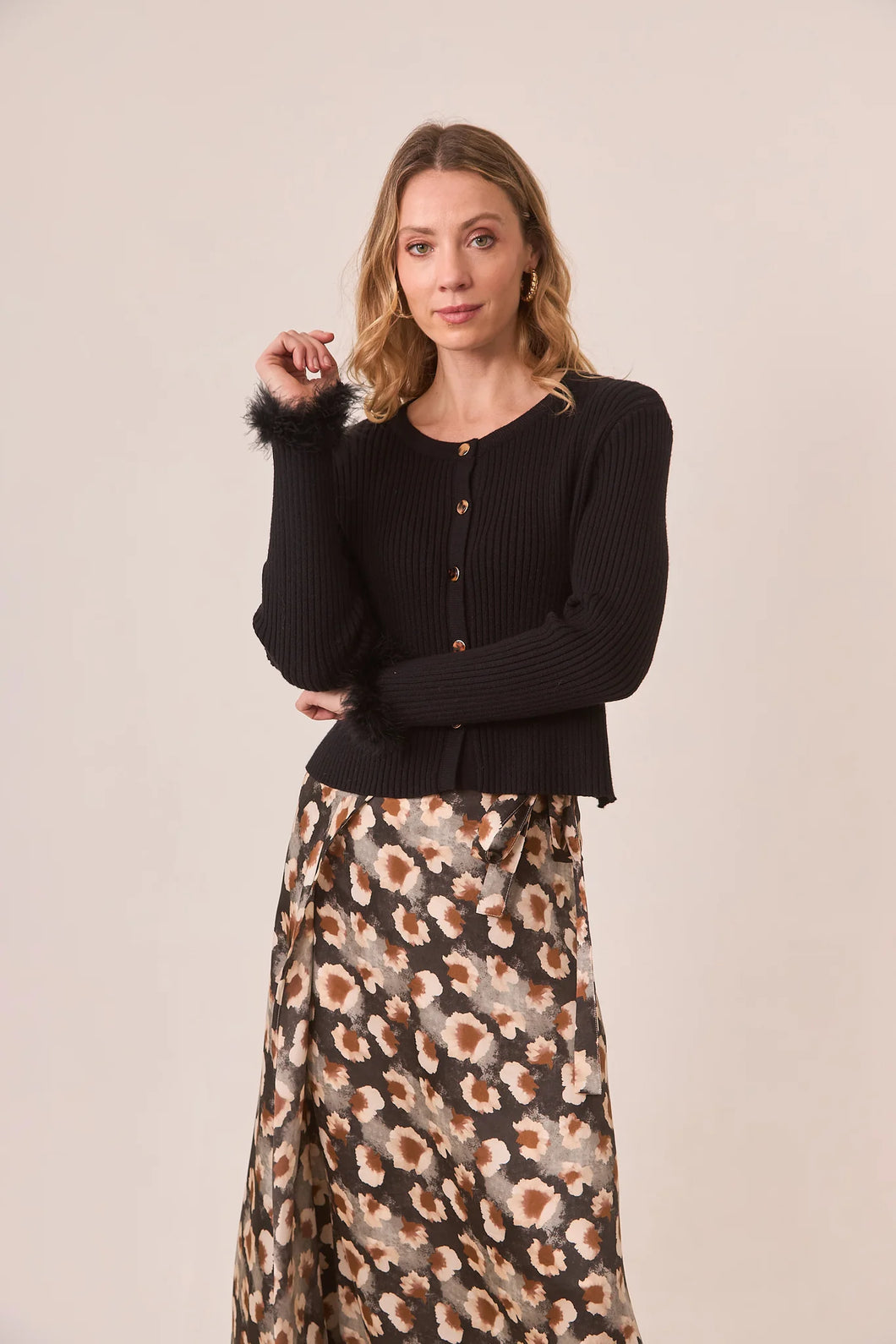 CÁRDIGAN PUÑOS PELO - BLACK