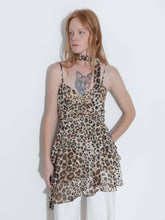 Cargar imagen en el visor de la galería, Top de tirantes con estampado de leopardo y pañuelo
